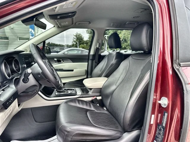 Used 2023 Red Kia LX Seat Package image 15