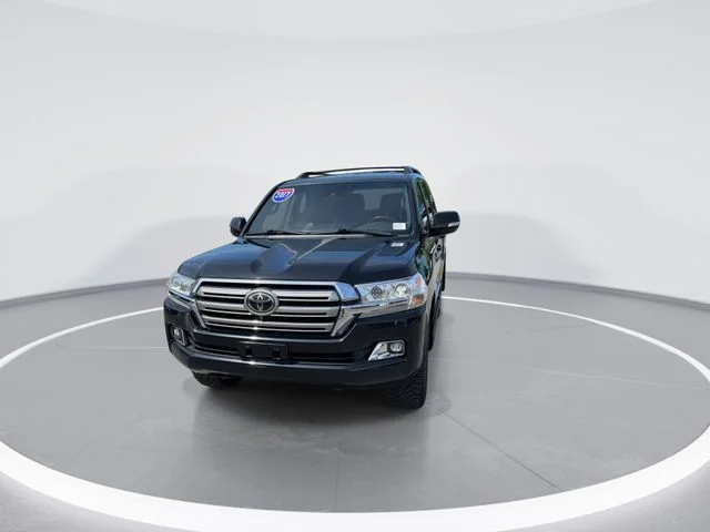 Used 2017 Black Toyota  image 2