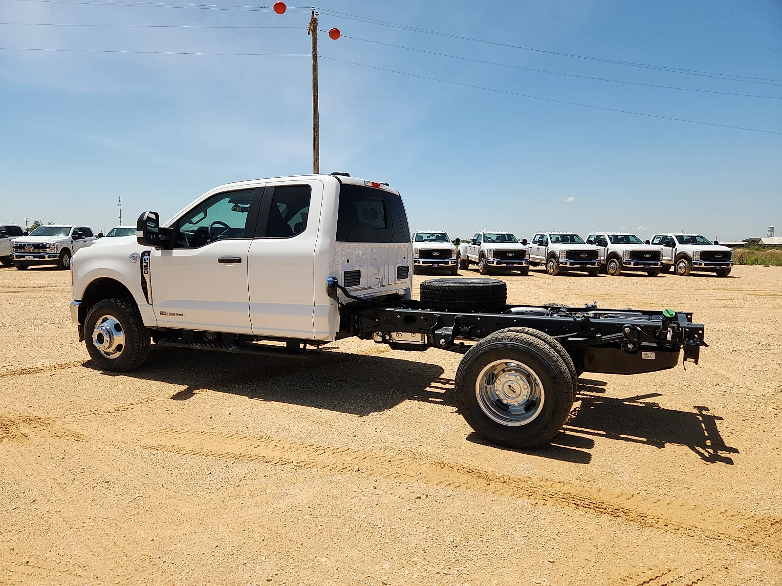 New 2026 Oxford White Ford F-350® XL image 4