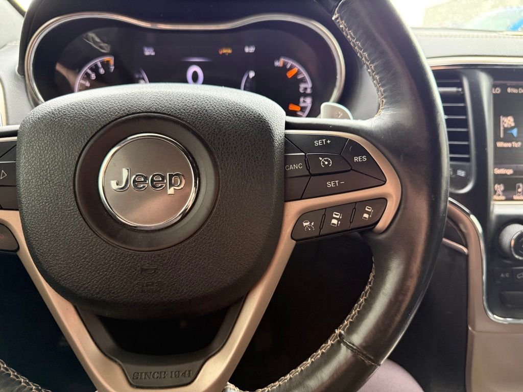 Used 2014 Black Jeep Overland image 10