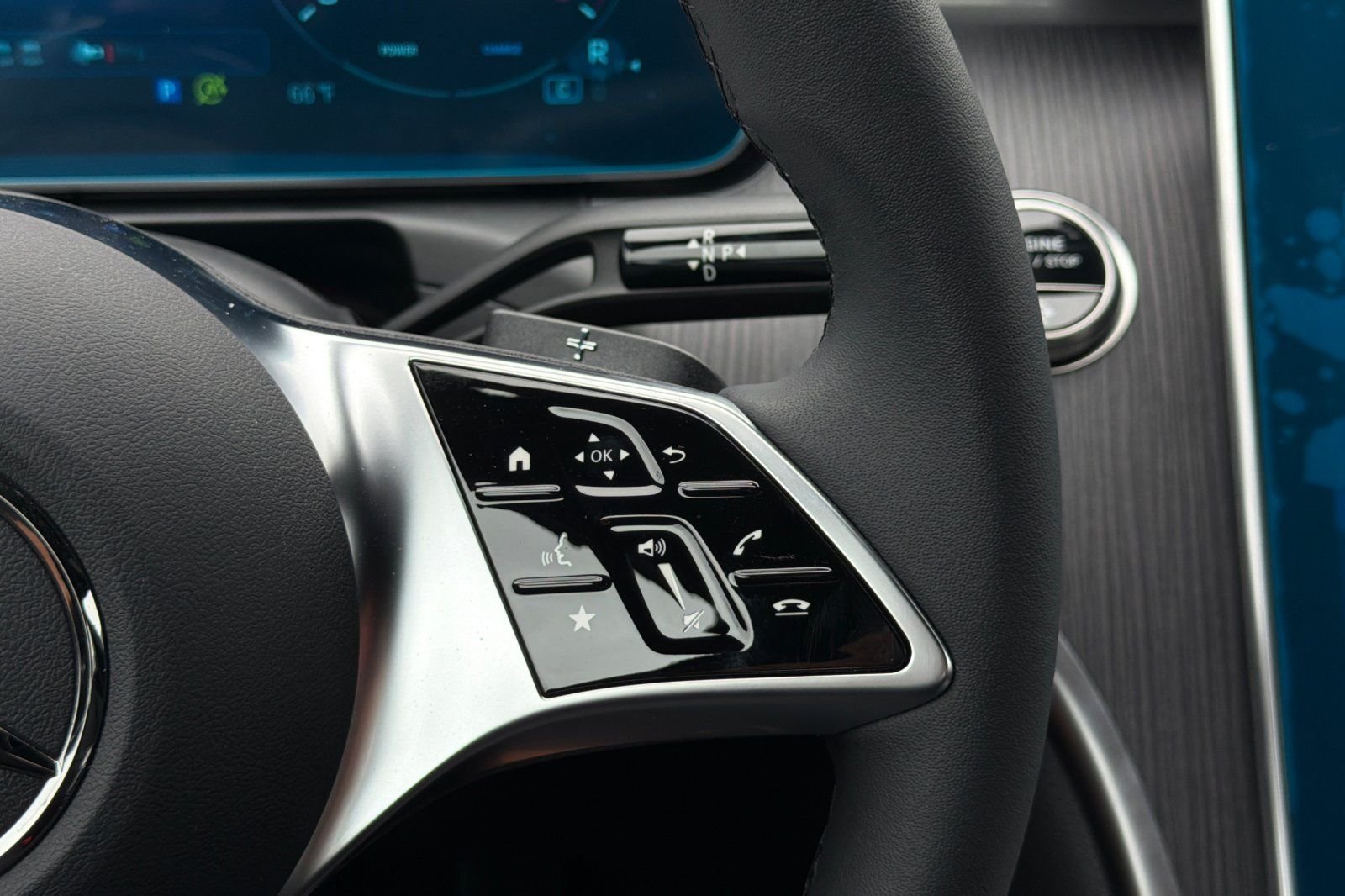 New 2026 Selenite Grey Metallic Mercedes-Benz C 300 image 28