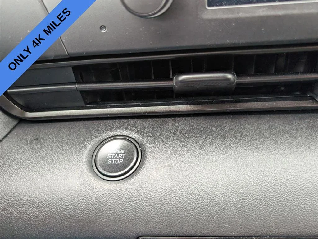 Used 2026 Silver Hyundai SEL Sport image 24