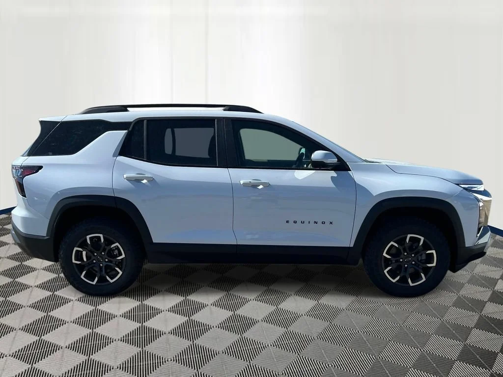 New 2027 Polar White Tricoat Chevrolet ACTIV image 6
