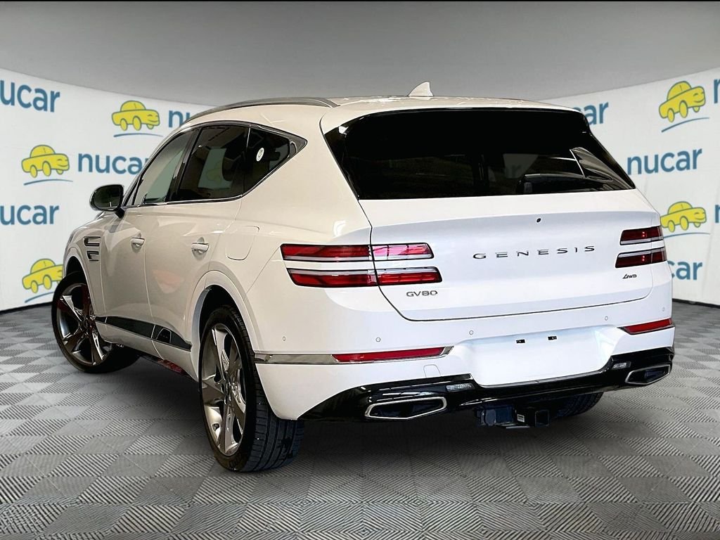 Used 2023 White Genesis 2.5T image 4