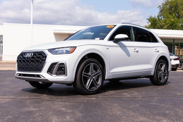 Used 2024  Audi 55 Premium image 1