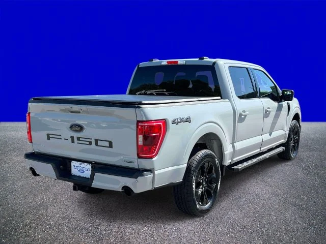 Used 2023 Avalanche Ford XLT image 3
