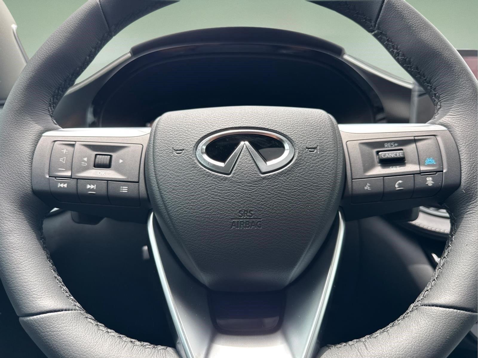 New 2027 HARBOR GRAY INFINITI Luxe FWD image 22
