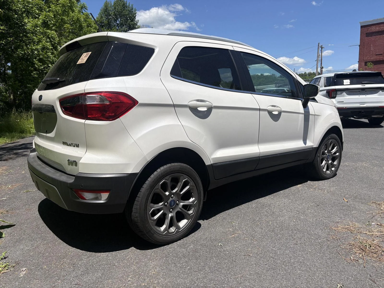 Used 2018 White Platinum Metallic Tri-Coat Ford Titanium image 8