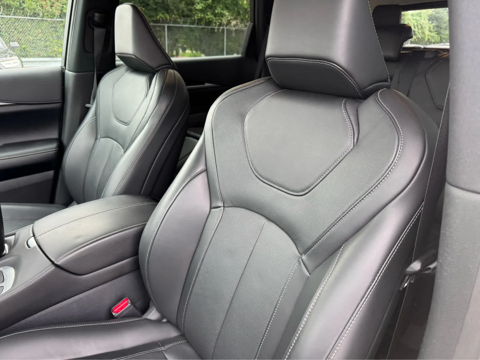 Certified Used 2025 Grand Blue INFINITI PURE image 12