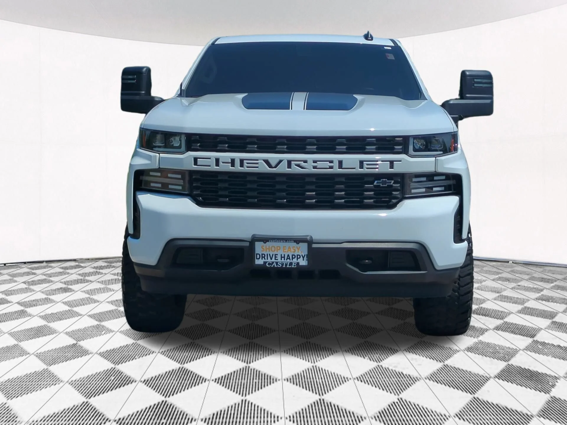 Used 2022 Summit White Chevrolet Custom image 7