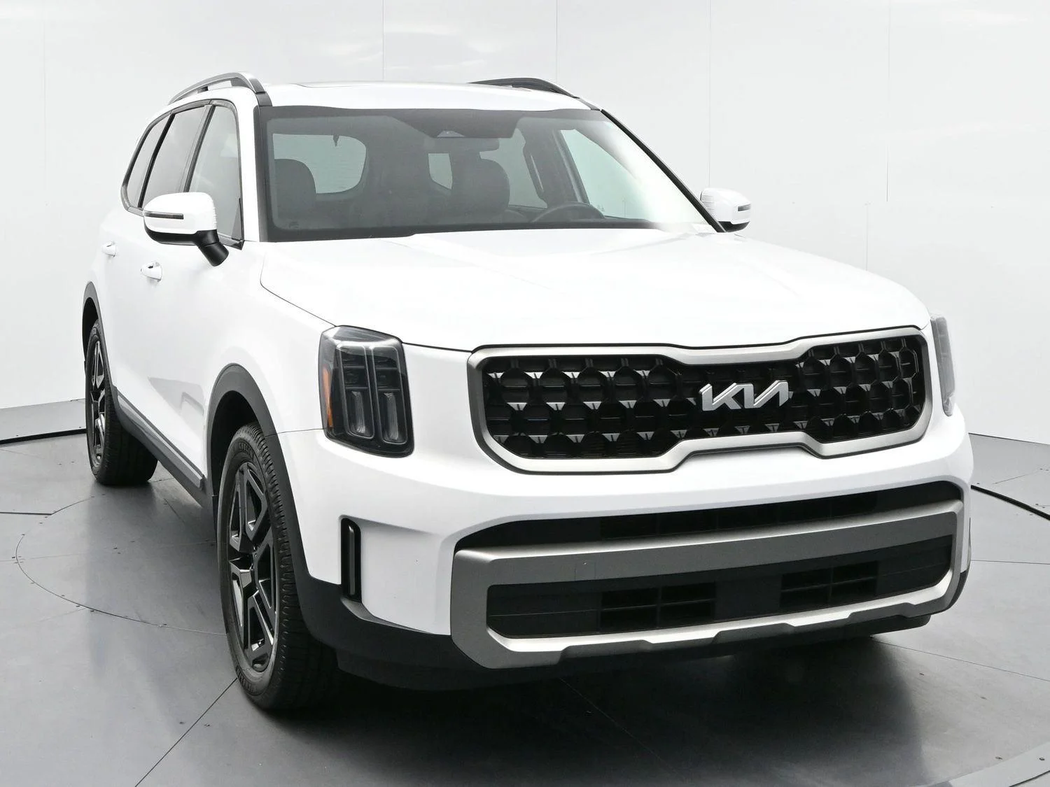 Used 2023 Glacial White Pearl Kia EX X-Line image 2