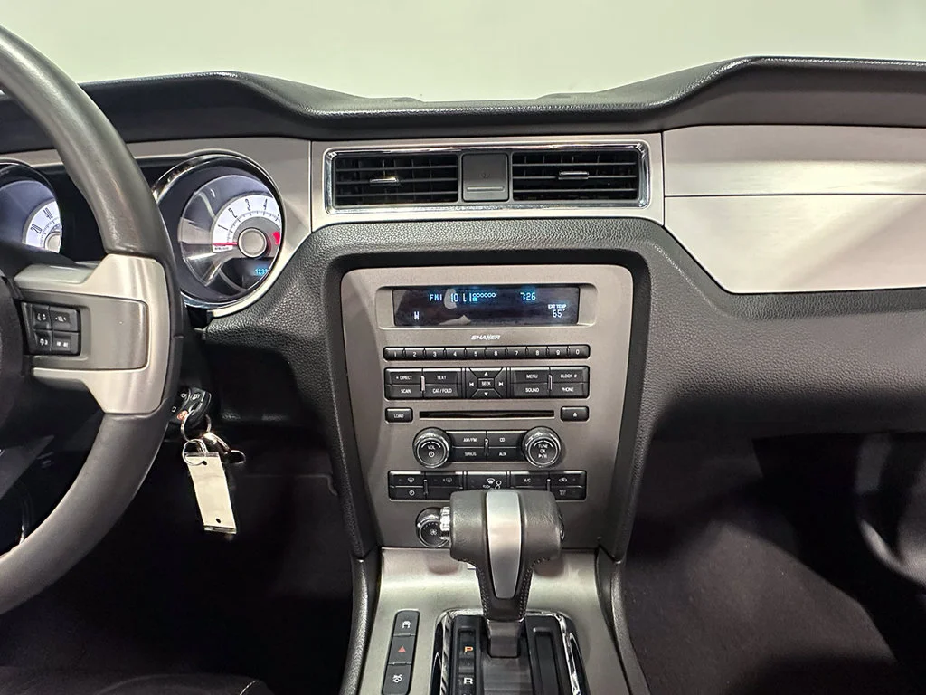 Used 2010 Red Ford V6 image 56