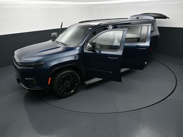New 2026 Fathom Blue Pearl-Coat Exterior Paint (Late Availability) Jeep Limited Reserve image 26