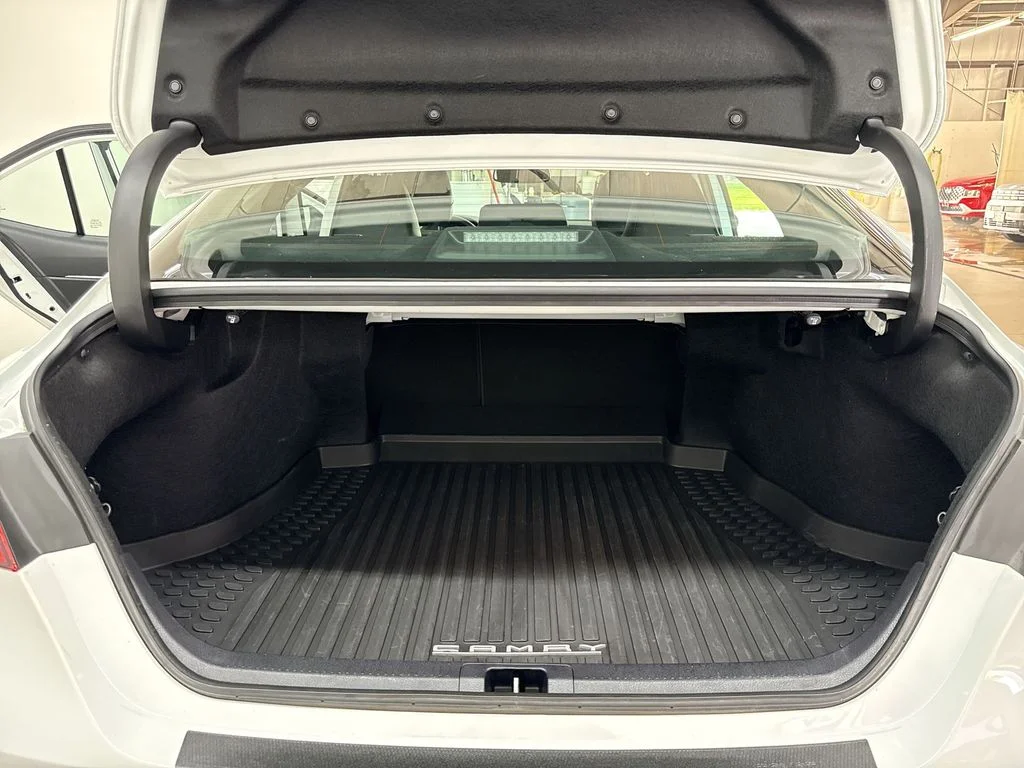 Used 2024 Ice Toyota SE image 33