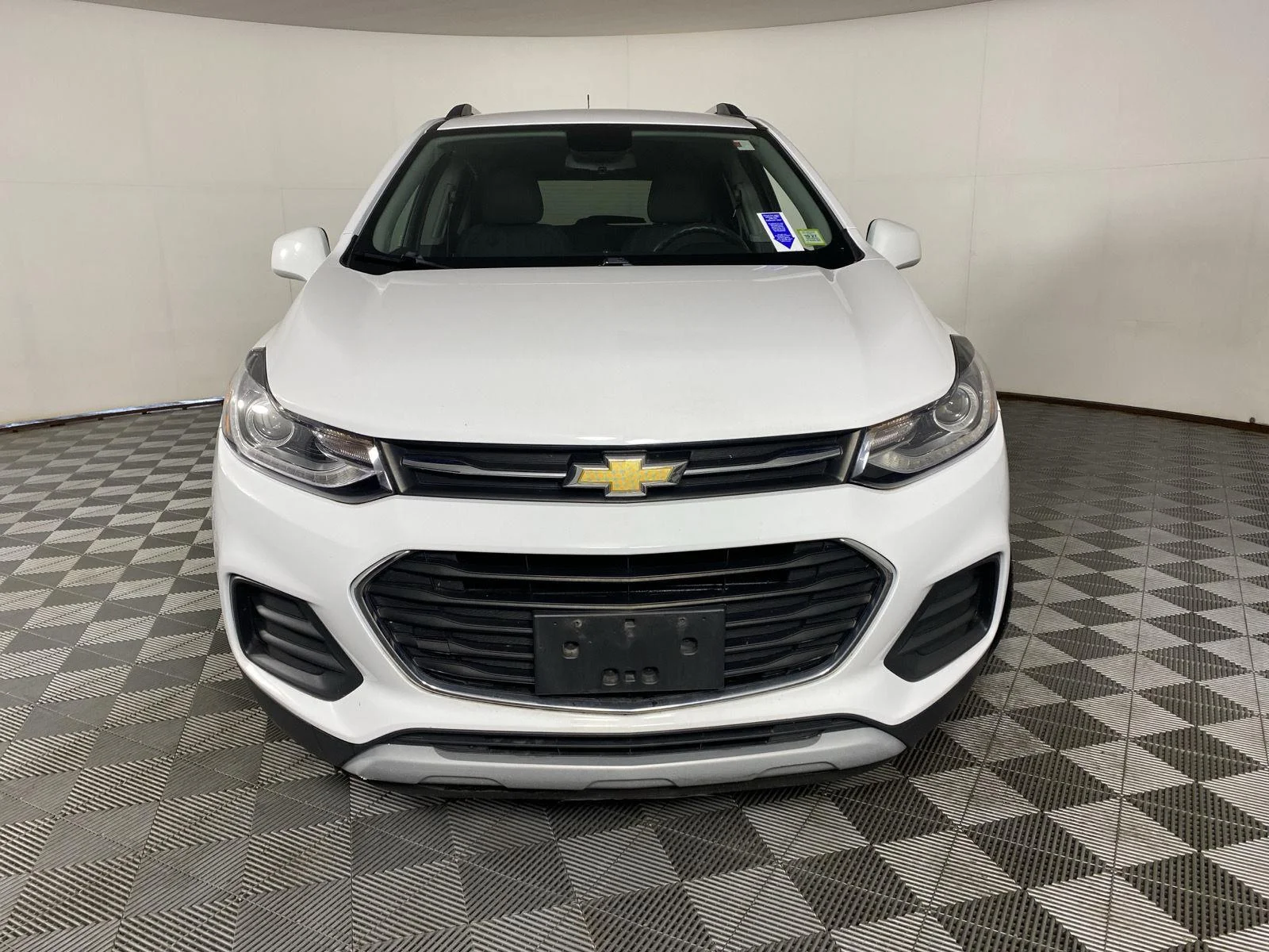 Used 2019 Summit White Chevrolet LT image 11