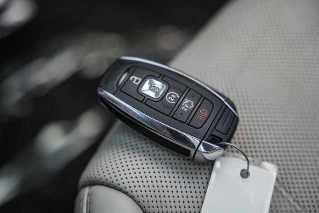Used 2019 Brown Metallic Lincoln Reserve image 47