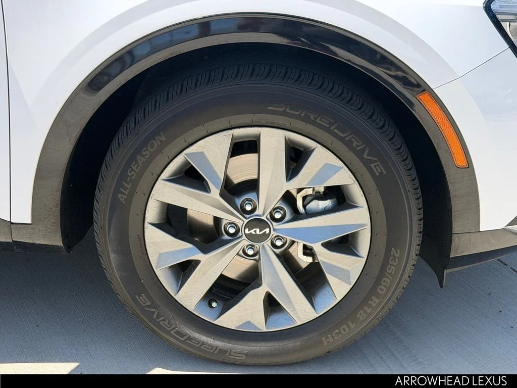 Used 2023 White Kia SX image 10
