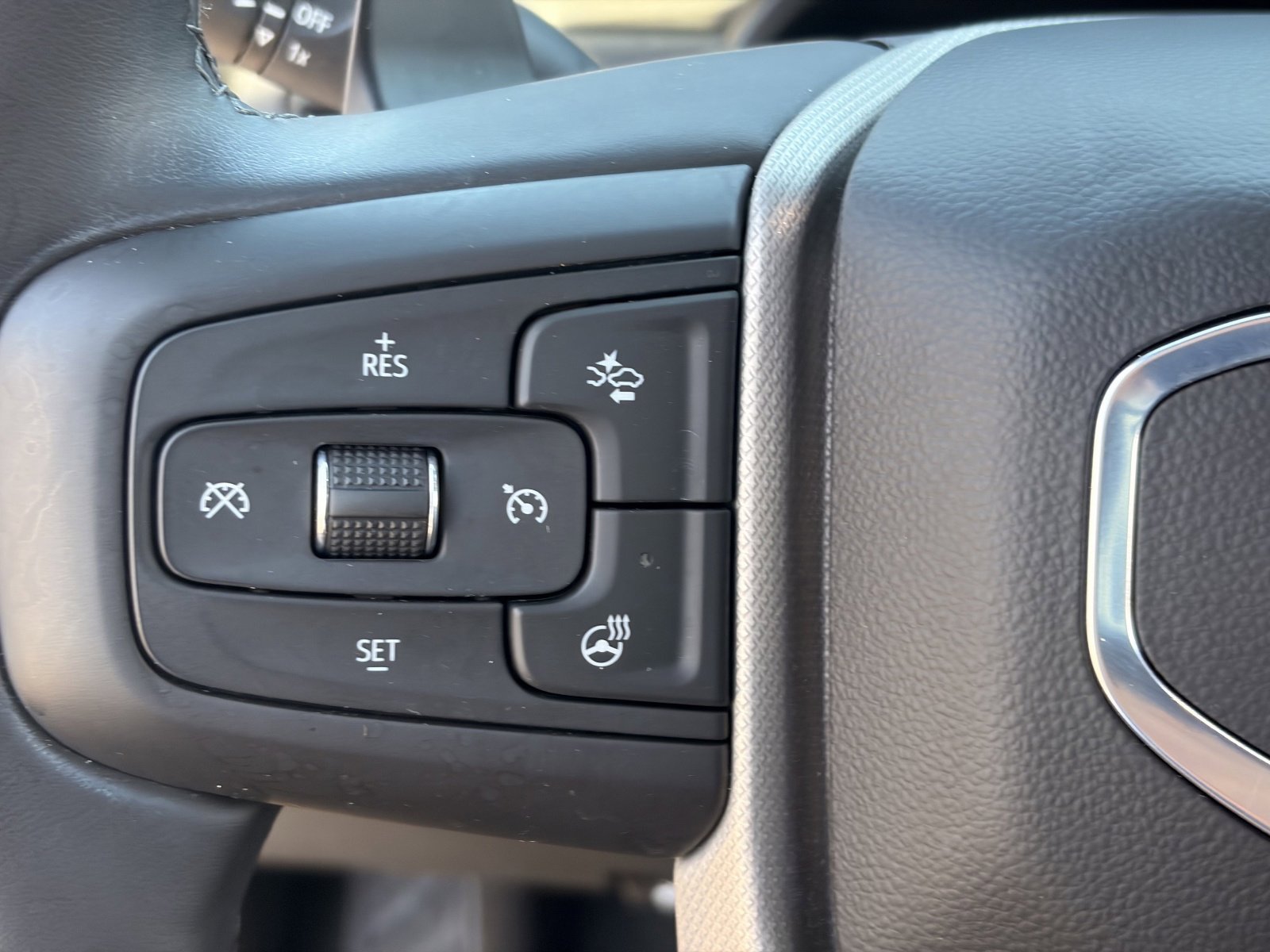 Used 2025 Sterling Metallic GMC Denali image 23