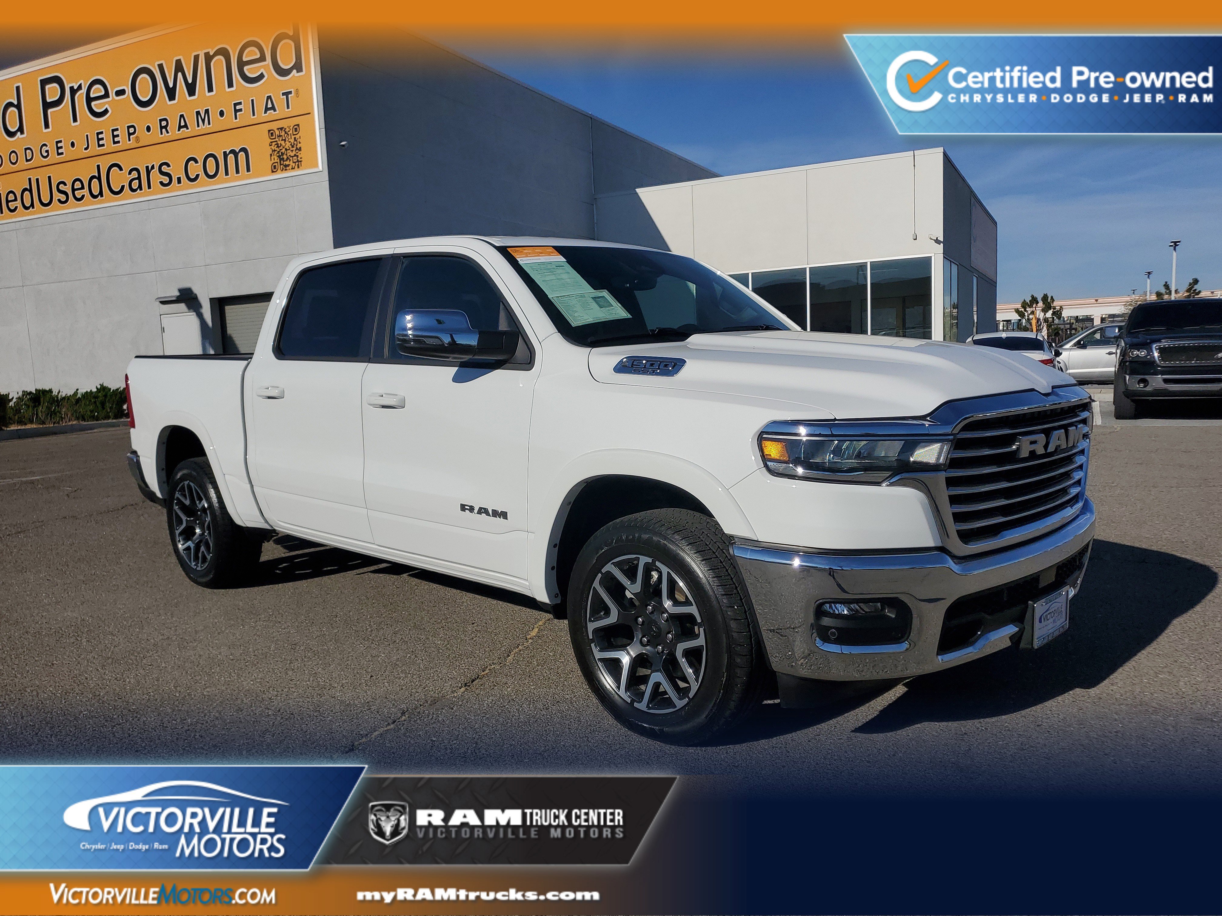 2025 RAM 1500 Laramie 4x4 Crew Cab 5'7's photo