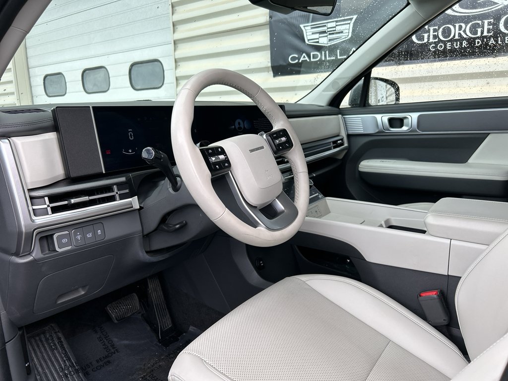 Used 2024 Grey Hyundai SEL image 9