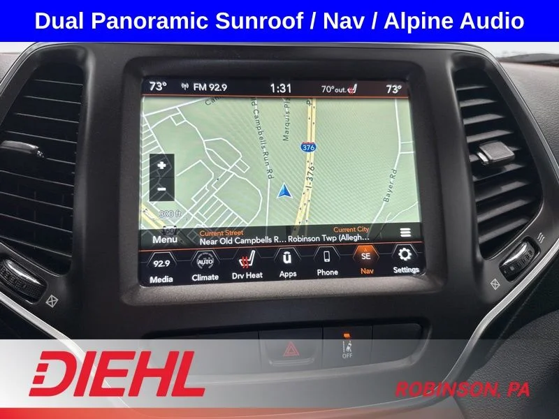 Used 2022 Silver Jeep Trailhawk image 32
