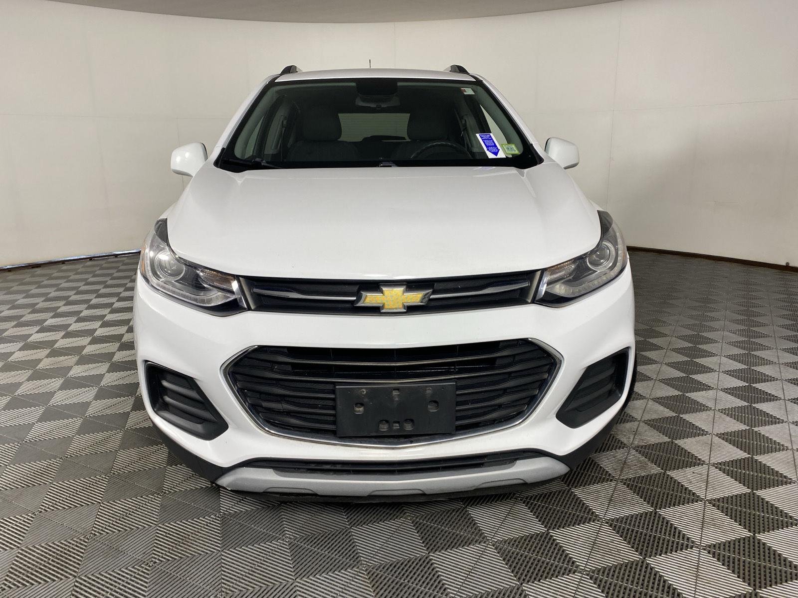 Used 2019 Summit White Chevrolet LT image 11