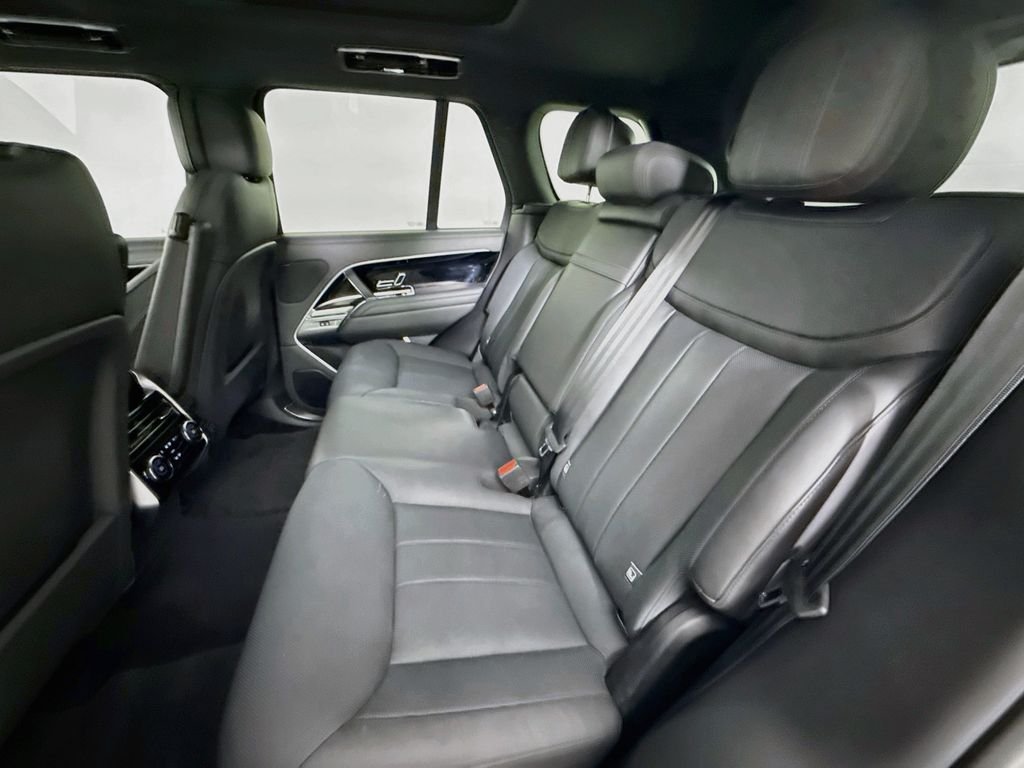 Used 2023 Gray Land Rover SE image 26