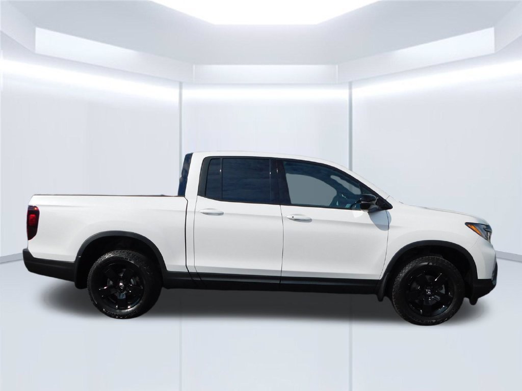 New 2026 Platinum White Pearl Honda Black Edition image 2