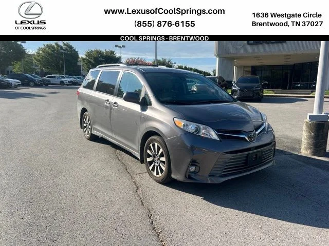 Pre-Owned 2020 Toyota Sienna XLE