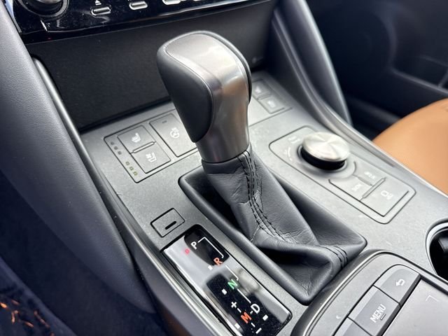 2024 Lexus IS 300 - Photo 20