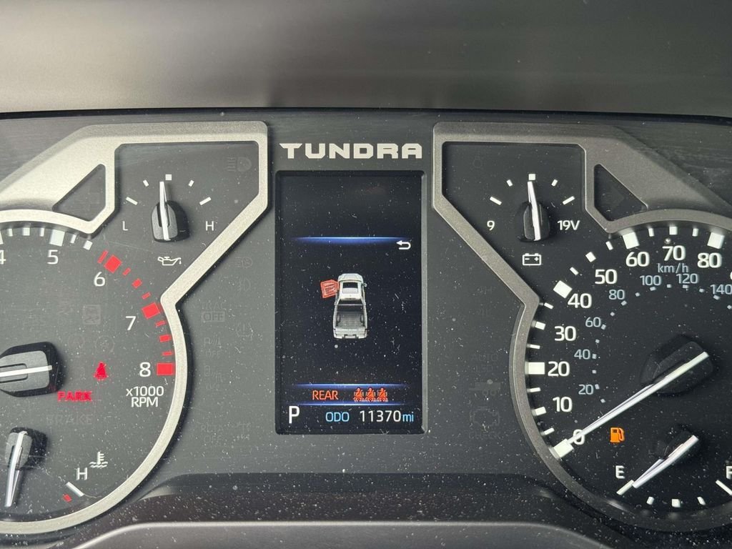 Used 2024  Toyota SR5 image 13