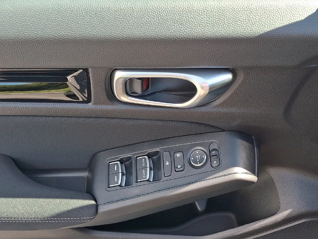 2026 Honda Civic Hatchback Sport - Photo 12