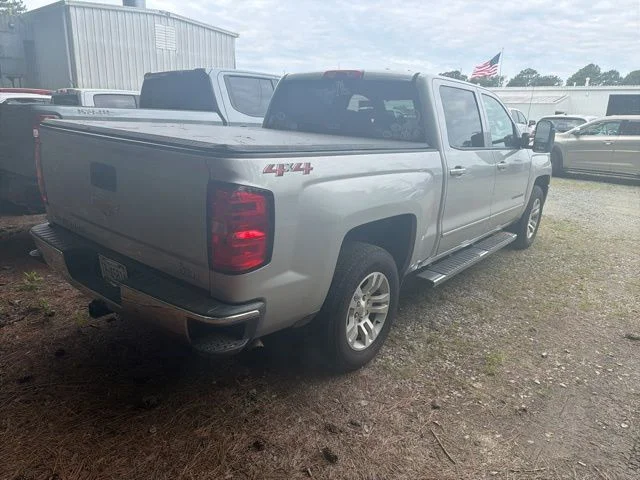 Used 2018 Silver Chevrolet LT image 8
