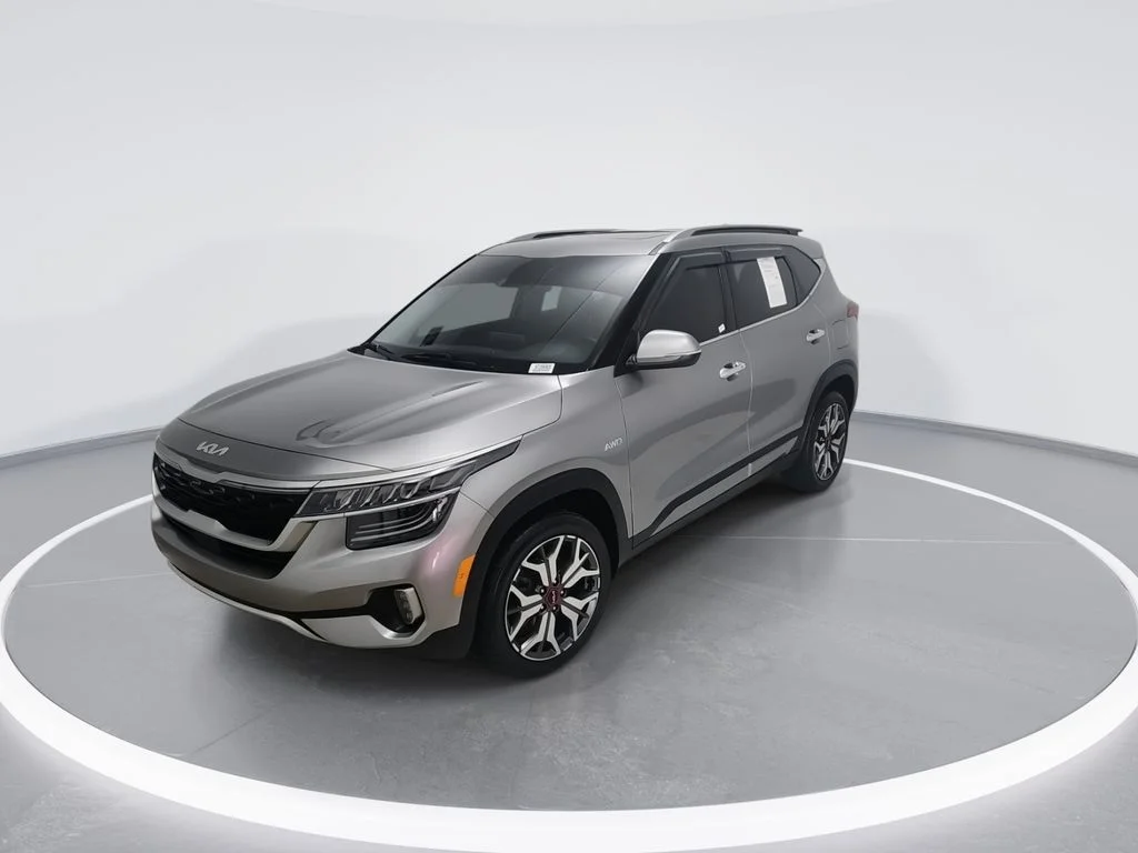 Used 2022 Gray Kia SX image 6