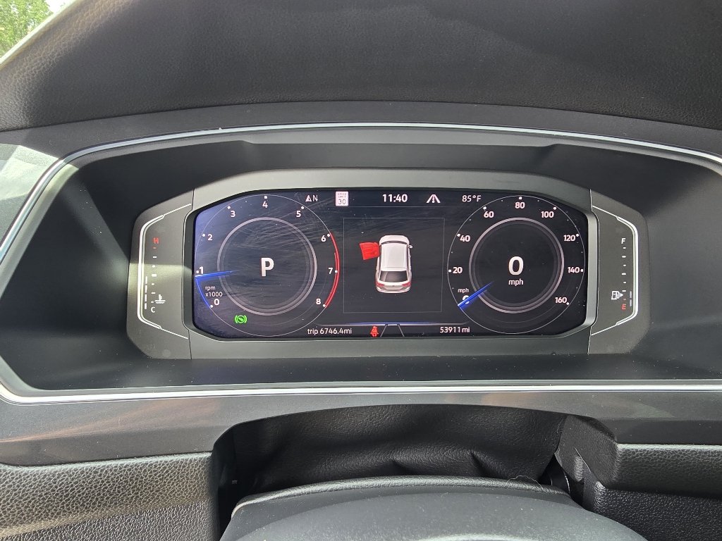 Used 2022 Oryx White Pearl Volkswagen SEL R-Line image 18