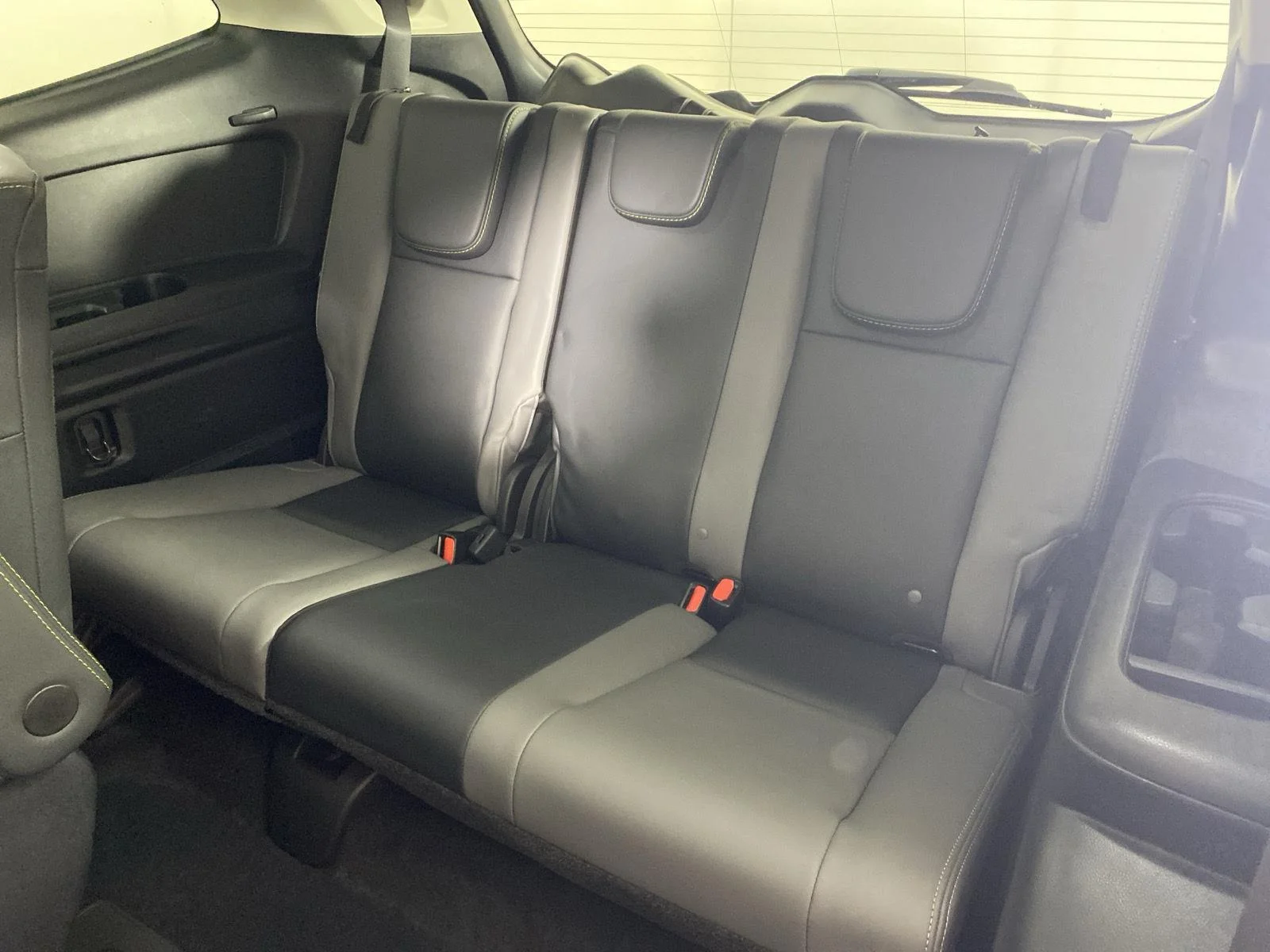 Used 2023 Crystal White Pearl Subaru Onyx Edition image 25