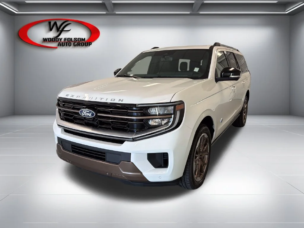 New 2027 White Ford King Ranch image 3