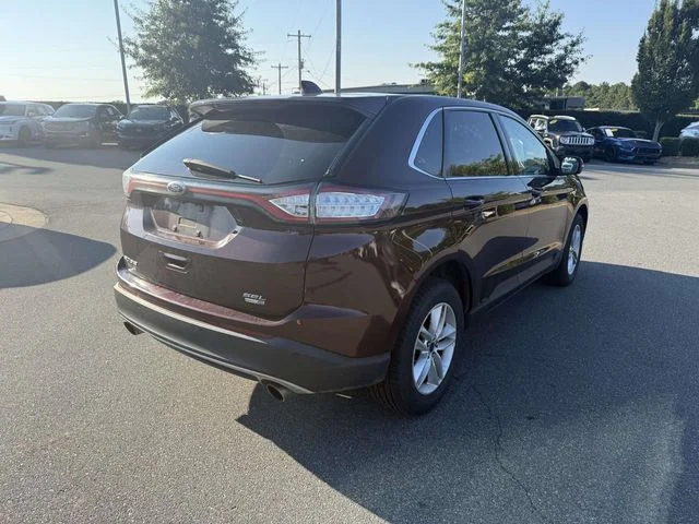 Used 2018  Ford SEL image 9