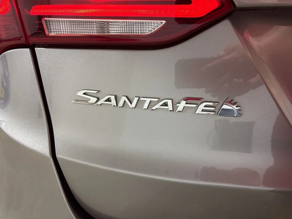 Used 2018 Gray Hyundai 2.4 Base image 29