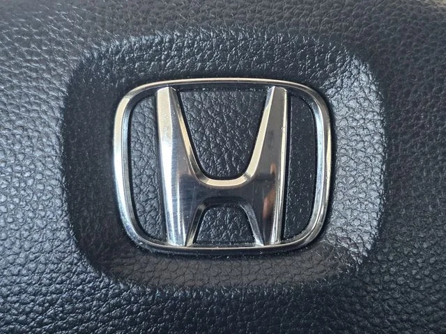 Used 2018 Lunar Silver Metallic Honda LX image 10