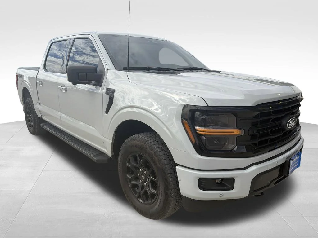 Used 2024 White Ford XLT image 19