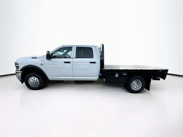 New 2026 Bright White Clear-Coat Exterior Paint RAM TRADESMAN image 4