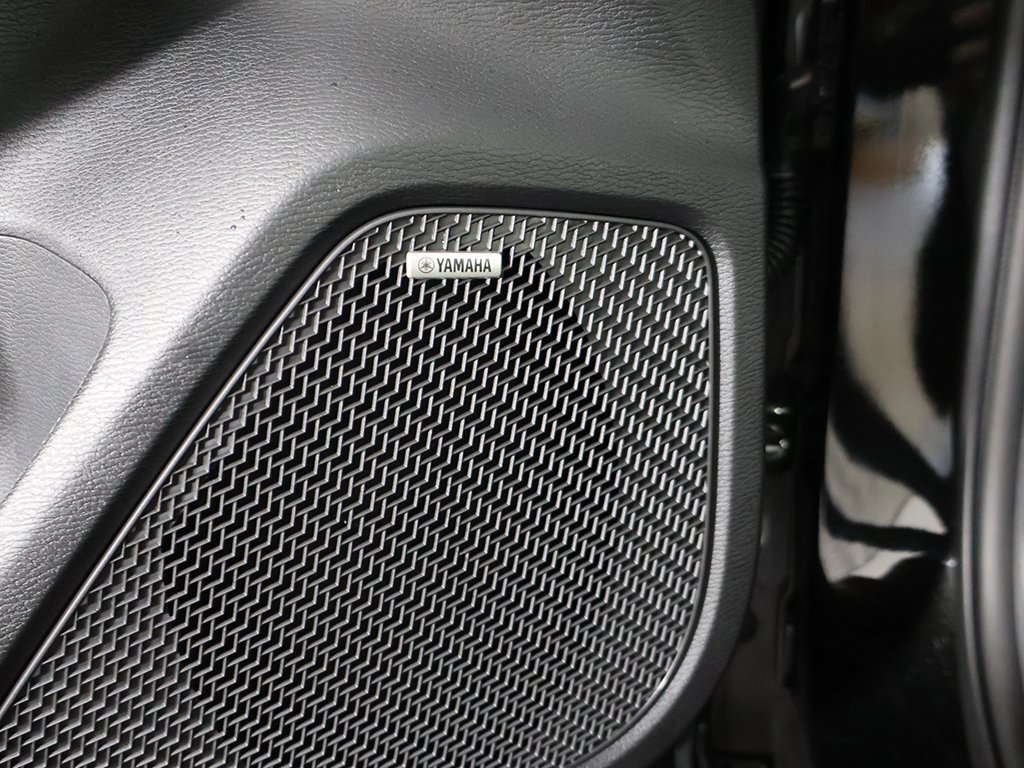 Used 2025 Black Mitsubishi SEL image 40