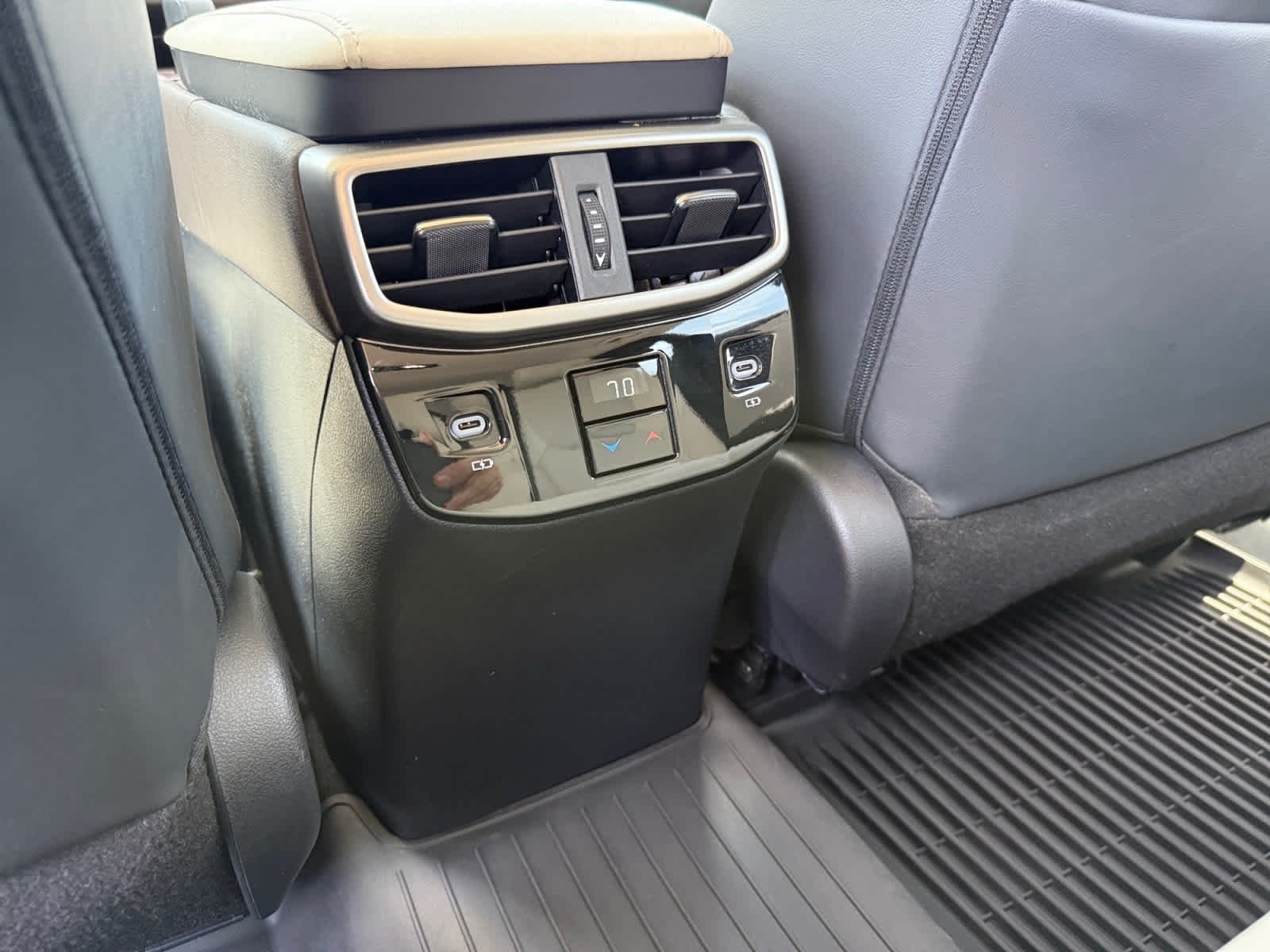 Used 2023 Iridium Lexus Premium image 16