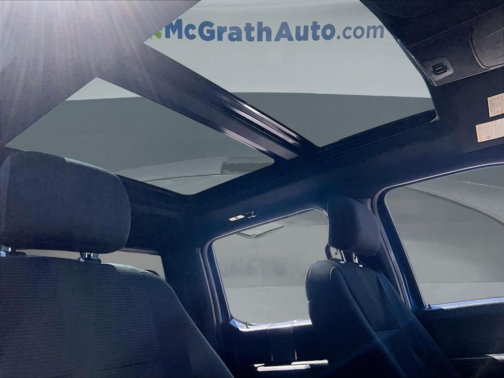 Used 2015 Blue Ford XLT image 31