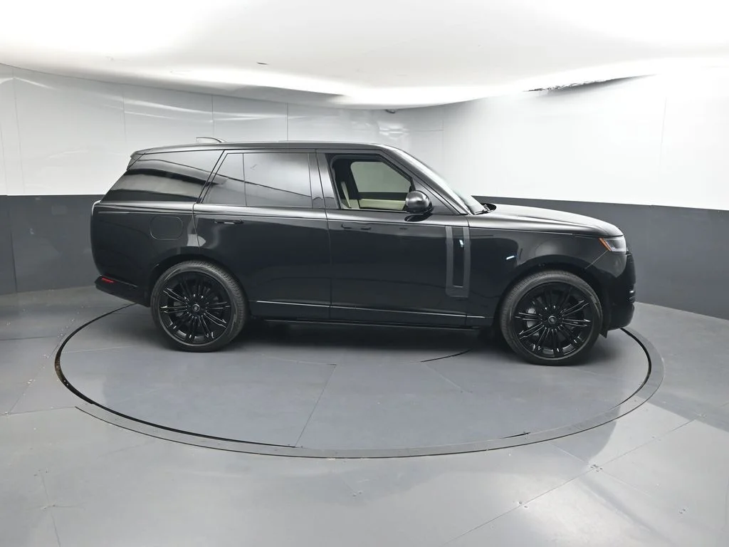 Certified Used 2024 Black Land Rover SE image 25