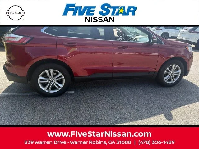 Used 2019 Red Ford SEL image 12