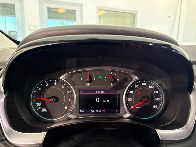 Used 2020 White Chevrolet 3LT image 24