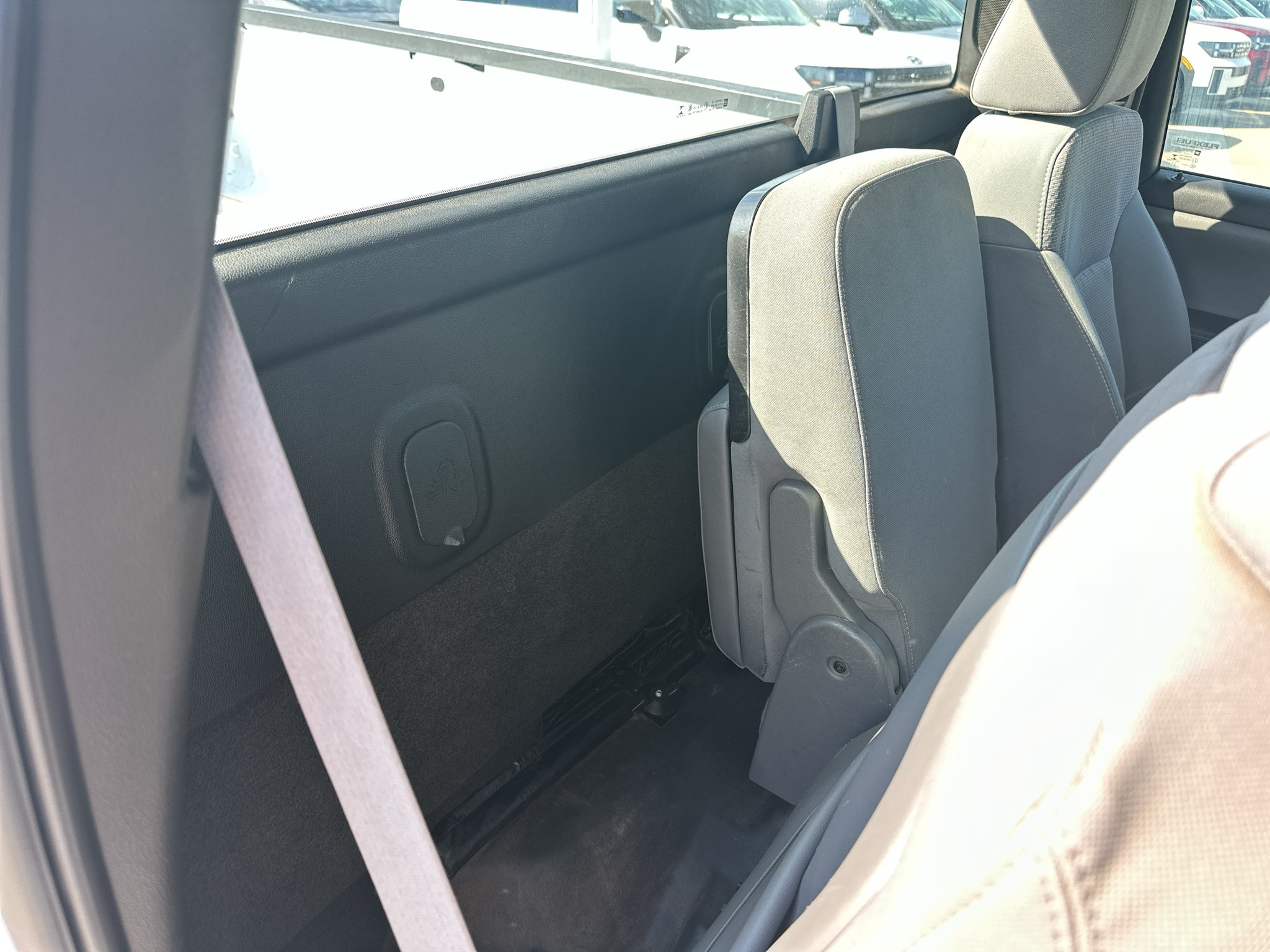 Used 2015 Summit White Chevrolet Work Truck image 30