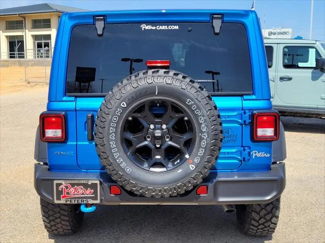 New 2023 Hydro Blue Pearl-Coat Exterior Paint Jeep Willys 4xe image 4